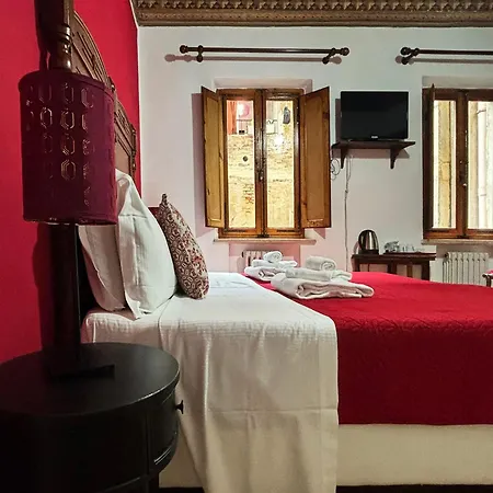 Bed & Breakfast La Fontanina Siena